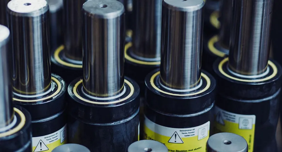 Gas springs for industrial tooling